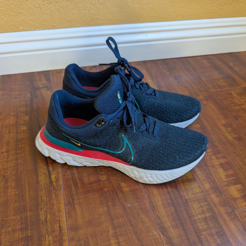 Running shoes